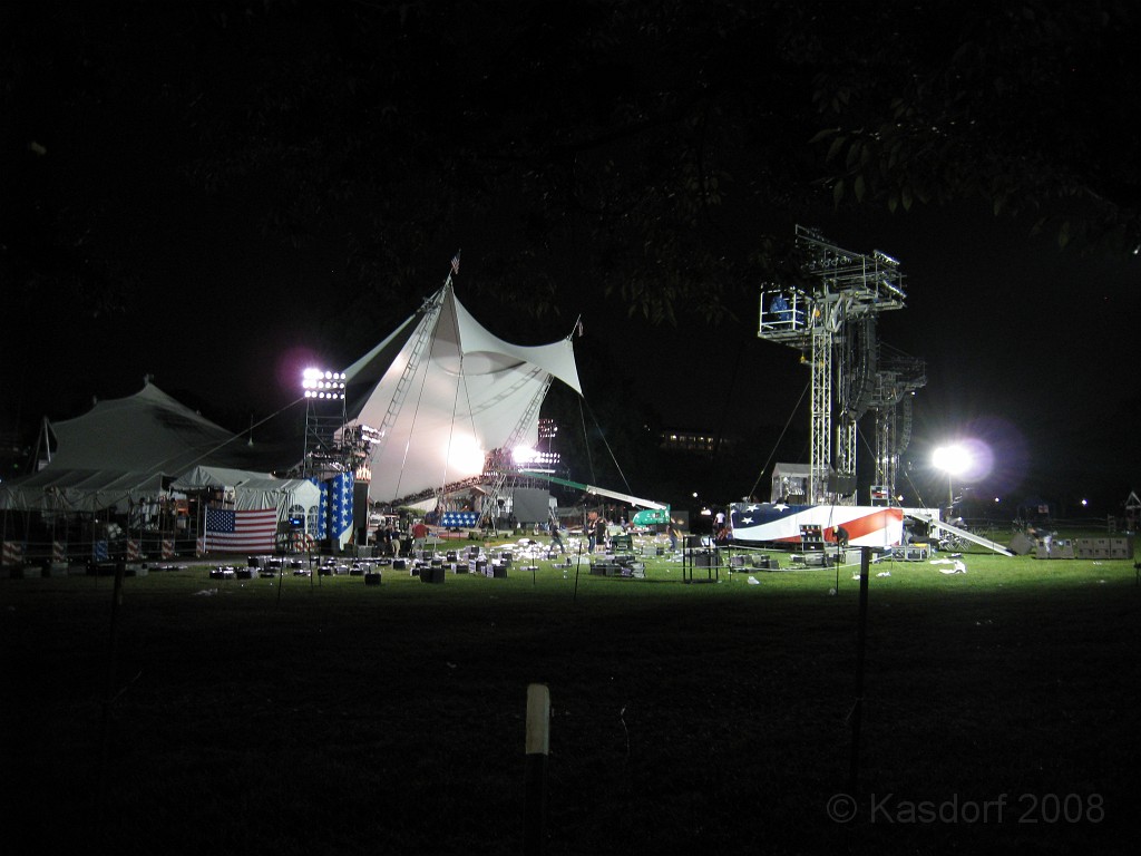 Wash DC 2009 5615.jpg - The entertainment on the lawn of the capitol building being removed hours after the show ended.